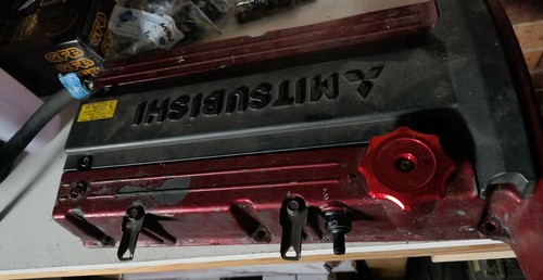 Mitsubishi evo rocker cover - 8,